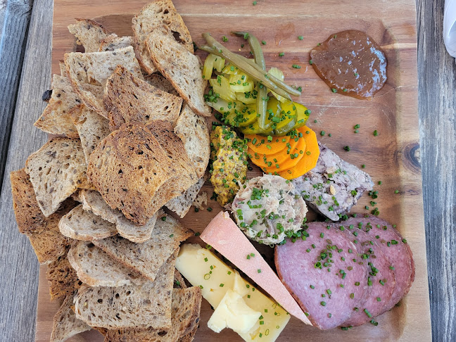 Oz Kafe - Hospitality and gastronomy