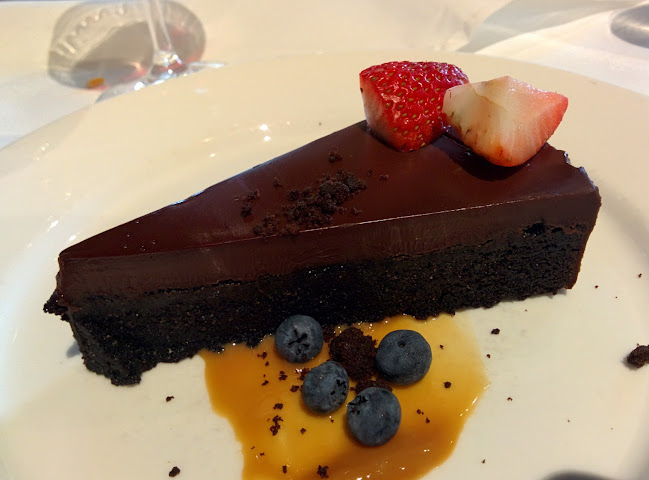 Courtyard Restaurant - Ottawa