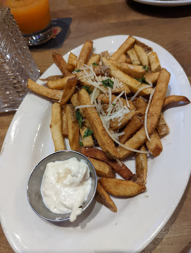 Browns Socialhouse - Spruce Grove