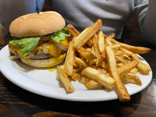 Opinii despre The Rose & Crown Restaurant family pub and restaurant în Kingston - Hospitality and gastronomy