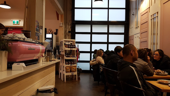 Comentarii opinii despre Gabi & Jules Handmade Pies and Baked Goodness