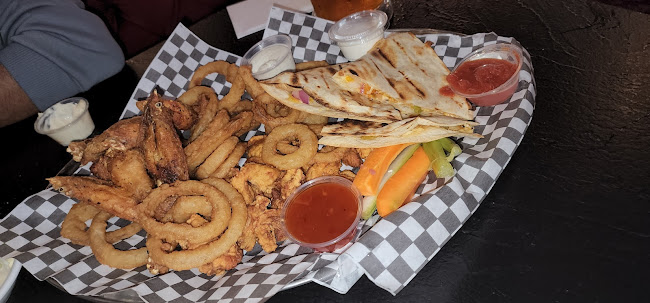 Willie Stouts Pub and Grill - Hospitality and gastronomy