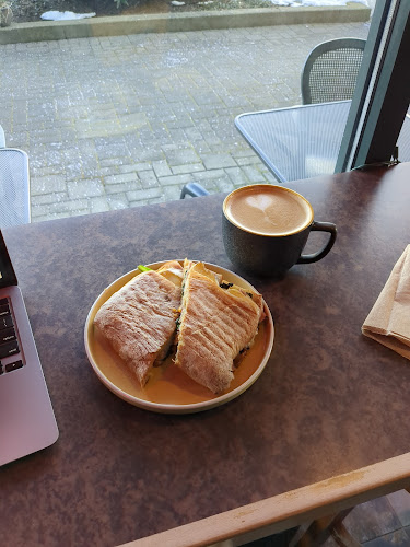 Shoal Point Coffeehouse - Victoria