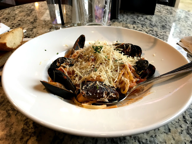 Harold's Kitchen & Bar - Richmond