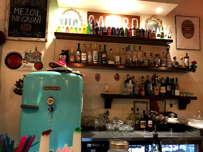 Casero Kitchen Table - Owen Sound