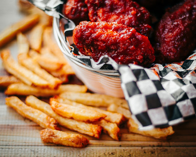 1093 Talbot St, St Thomas, ON N5P 1G4