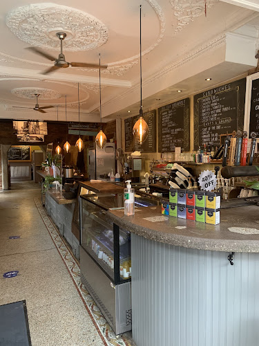 Comentarii opinii despre Mulberry Coffeehouse