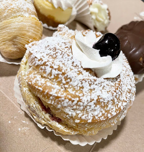 Lago Italian Bakery Inc - Hospitality and gastronomy