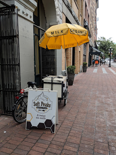 Soft Peaks Ice Cream - Vancouver