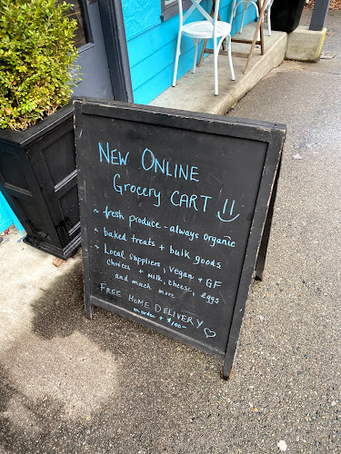 4342 Gallant Ave, North Vancouver, BC V7G 1K8