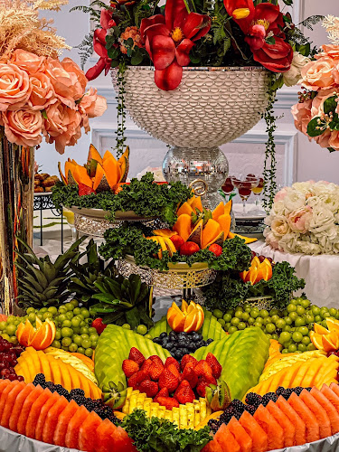 167 Applewood Crescent #3, Vaughan, ON L4K 4K7