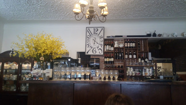 2410 St Johns St, Port Moody, BC V3H 2B1