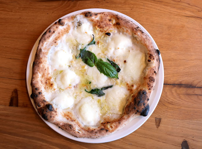 La Pizza & La Pasta - Toronto