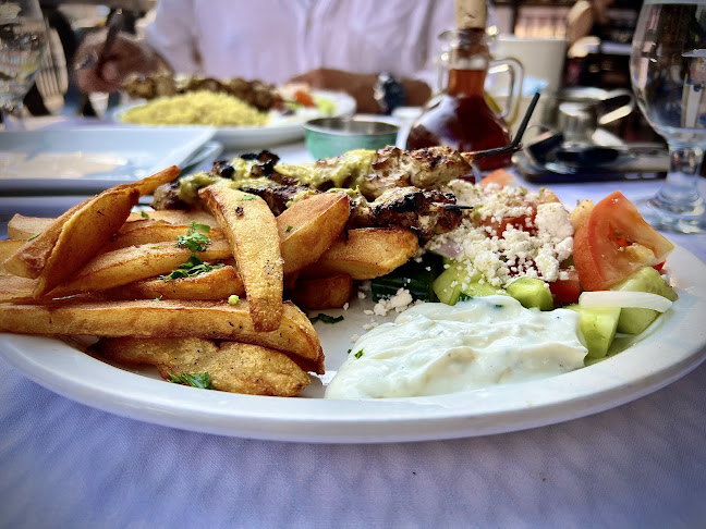 Yiannis Taverna Greek Restaurant - Edmonton