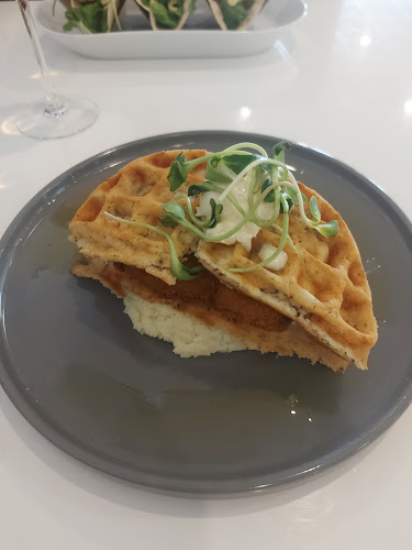 571 Lawrence Ave, Kelowna, BC V1Y 6L8