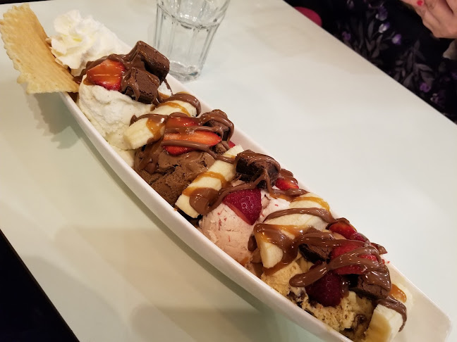 Comentarii opinii despre Demetres Richmond Hill