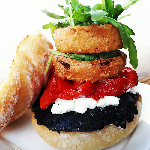 107 Downie St, Stratford, ON N5A 3N8