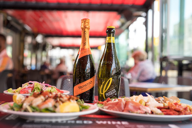 Cafe Diplomatico Restaurant & Pizzeria - Hospitality and gastronomy