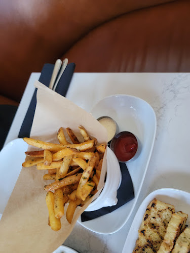 101 8 Ave SW SW, Calgary, AB T2P 1B4