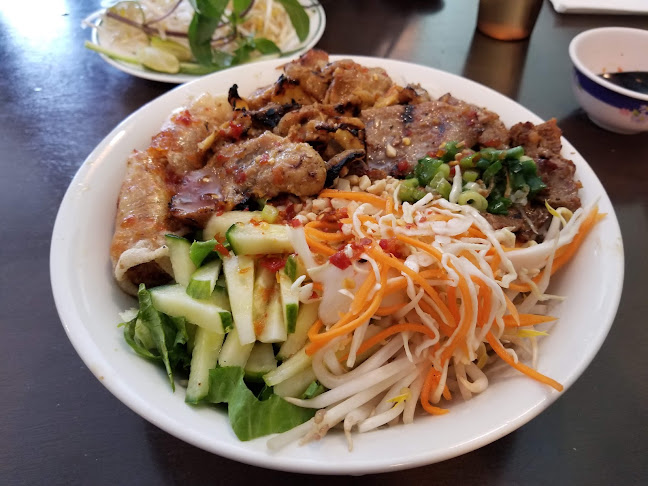 781 Somerset St W, Ottawa, ON K1R 6R3