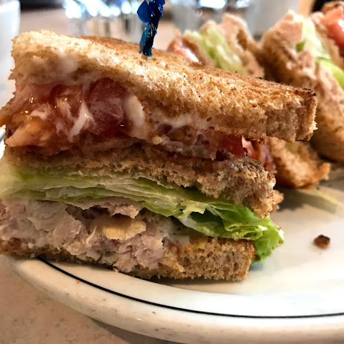 Opinii despre Four Seasons Restaurant în London - Hospitality and gastronomy