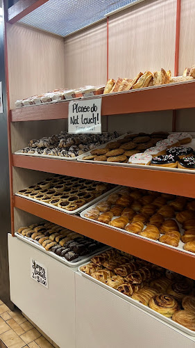 Comentarii opinii despre Messina Bakery