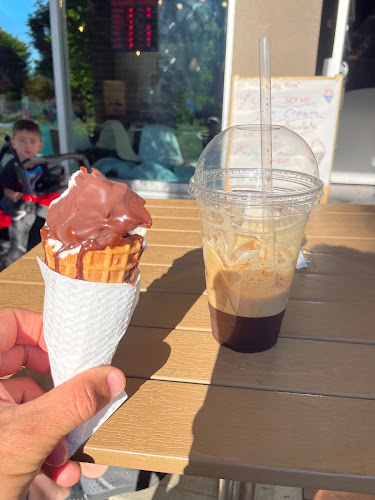 Comentarii opinii despre Leonidas Chocolate Surrey