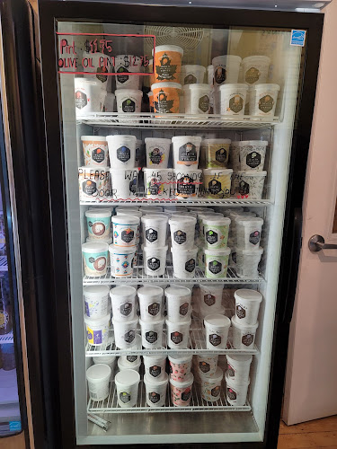 1418 Dundas St W, Toronto, ON M6J 1Y5