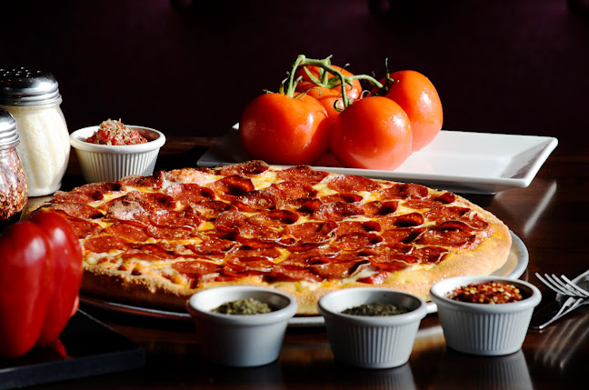 Opinii despre Jack's Pizza Café in Fun Park Amusement Center în Sherwood Park - Hospitality and gastronomy