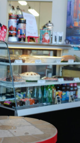 675 2 St SE, Medicine Hat, AB T1A 0C8