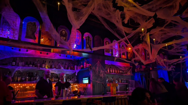 1530 5 St SW, Calgary, AB T2R 1K3