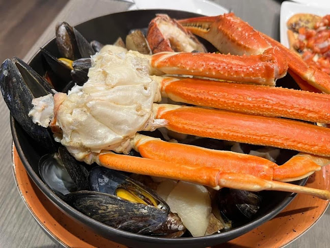 Opinii despre The Local Pub and Oyster Bar în Charlottetown - Hospitality and gastronomy