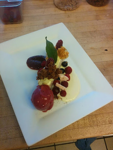 Opinii despre CROQUE MOI în Victoria - Hospitality and gastronomy