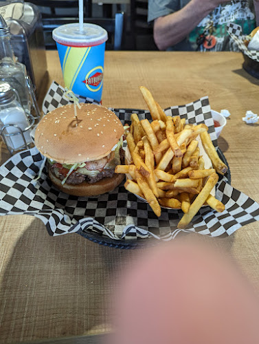 Opinii despre Fatburger Campbell River în Campbell River - Hospitality and gastronomy