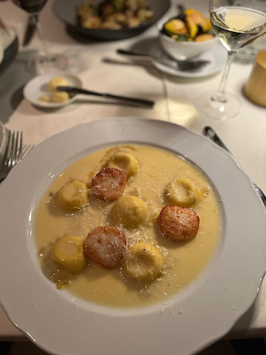 Bacchus Restaurant & Lounge