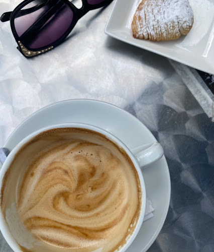 Comentarii opinii despre D'oro Gelato e Caffè