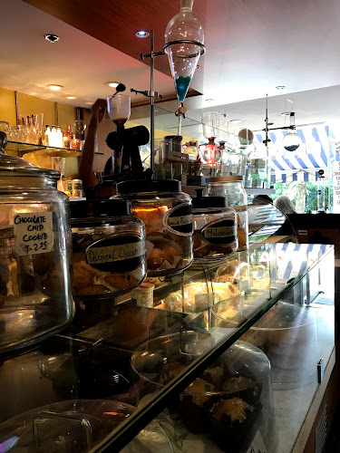 Breaking Bean - Hospitality and gastronomy