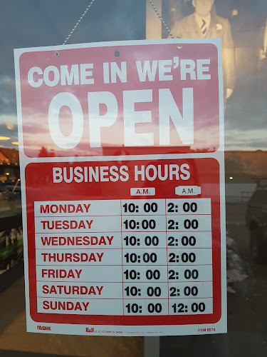 Opinii despre Hat Liquor în Medicine Hat - Hospitality and gastronomy