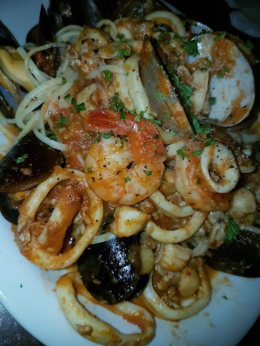 Rea's Italian Cucina - Hospitality and gastronomy