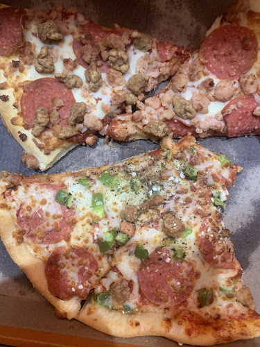 Opinii despre Little Caesars Pizza în Winnipeg - Hospitality and gastronomy