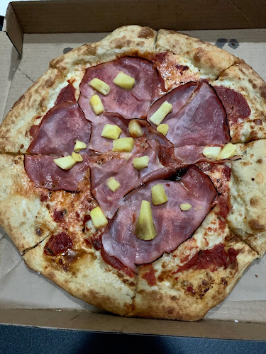 Comentarii opinii despre Connie & John's Pizza