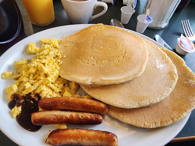 Continental Pancake House & Family Restaurant - Hospitality and gastronomy