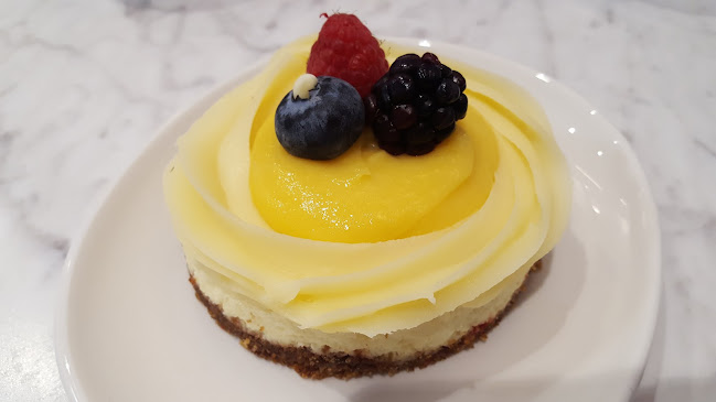 La Roux Patisserie - Hospitality and gastronomy