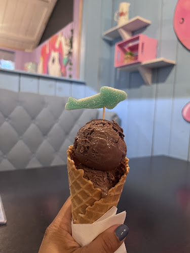 2036 Danforth Ave, Toronto, ON M4C 1J6