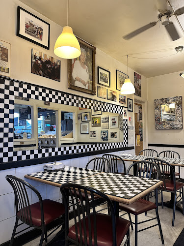 Opinii despre City Cafe Bakery - West Ave. în Kitchener - Hospitality and gastronomy