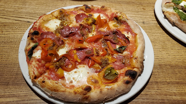 La Cucina Pizzeria Kitchener