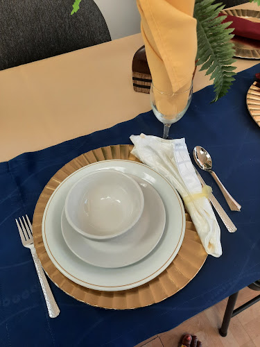 3033 Palstan Rd, Mississauga, ON L4Y 4E7