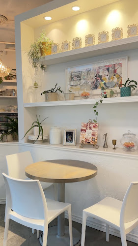 Comentarii opinii despre Cadeaux Bakery