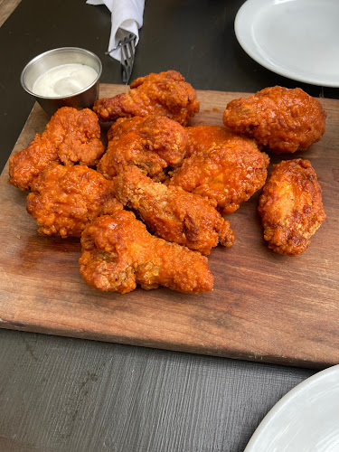 Opinii despre Cask & Kettle Irish Gastropub în Saint John - Hospitality and gastronomy