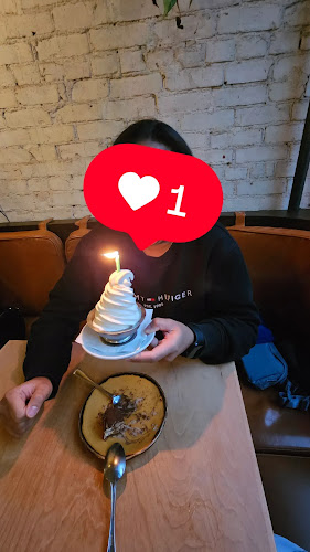 8 W Cordova St, Vancouver, BC V6B 1C9